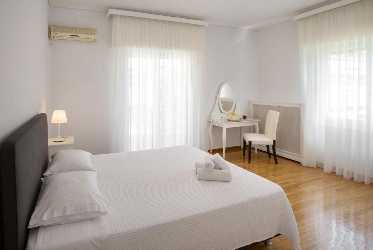 Upscale Luxury Athens Renovated Dream Home In One Of The Most Favorable Locations By National Gardens, Zoo & Hellenic Parliament In Syntagma And Stylish Exquisite Kolonaki Neighborhood Atenas Exterior foto