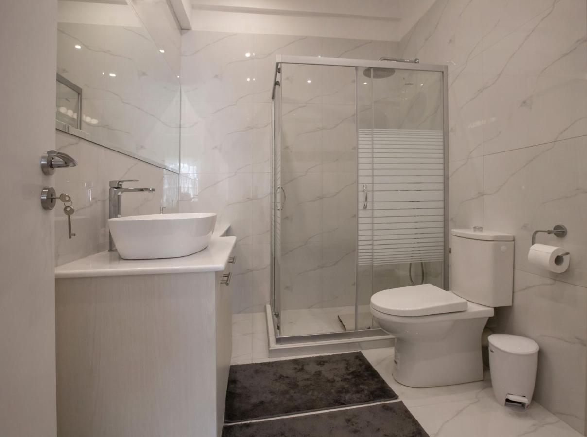 Upscale Luxury Athens Renovated Dream Home In One Of The Most Favorable Locations By National Gardens, Zoo & Hellenic Parliament In Syntagma And Stylish Exquisite Kolonaki Neighborhood Atenas Exterior foto