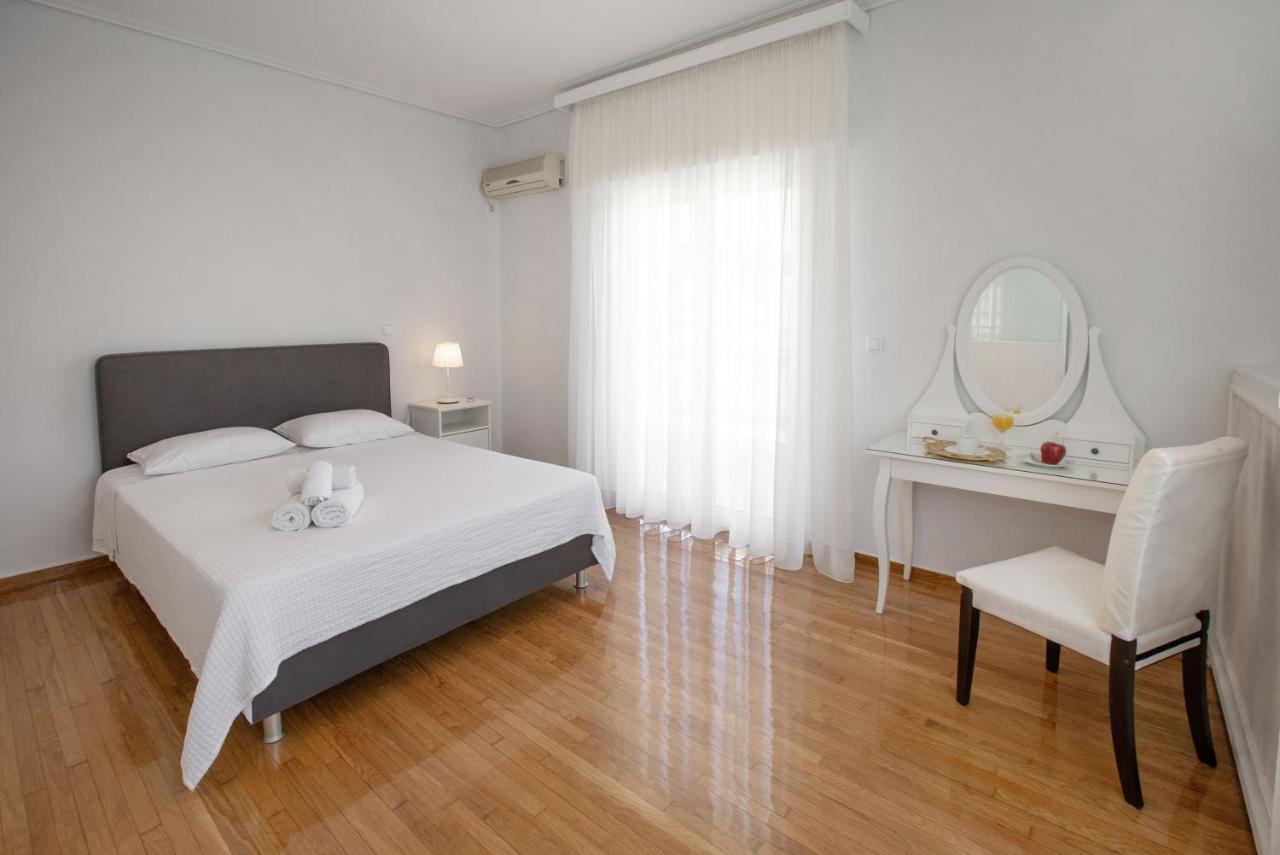 Upscale Luxury Athens Renovated Dream Home In One Of The Most Favorable Locations By National Gardens, Zoo & Hellenic Parliament In Syntagma And Stylish Exquisite Kolonaki Neighborhood Atenas Exterior foto